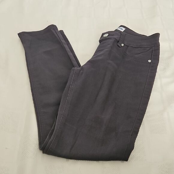 Gray Skinny Jeans - Picture 10 of 16